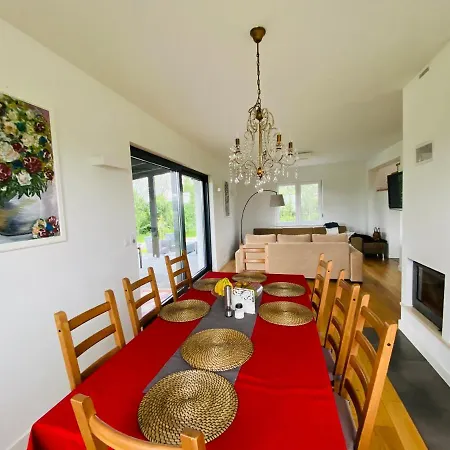 Дом отдыха Bialy Dom Nad Jeziorem Rajgrodzkim Krzywe (Elk)