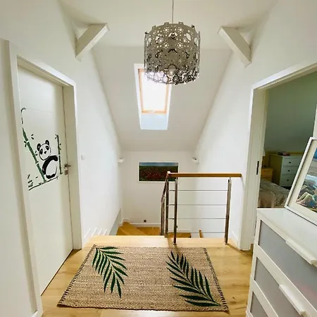 Bialy Dom Nad Jeziorem Rajgrodzkim Дом отдыха