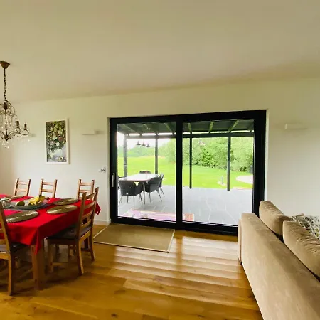 Дом отдыха Bialy Dom Nad Jeziorem Rajgrodzkim *