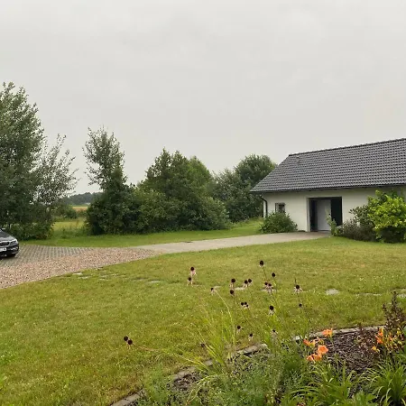 Дом отдыха Bialy Dom Nad Jeziorem Rajgrodzkim Krzywe (Elk)