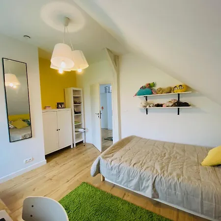 Casa de Férias Bialy Dom Nad Jeziorem Rajgrodzkim *