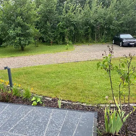 Bialy Dom Nad Jeziorem Rajgrodzkim Дом отдыха Krzywe (Elk)